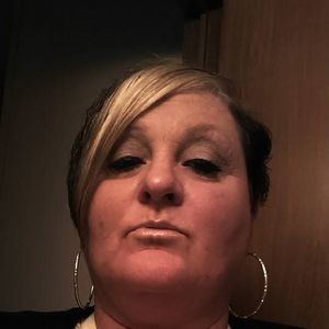 Meet your Posher, Deneen